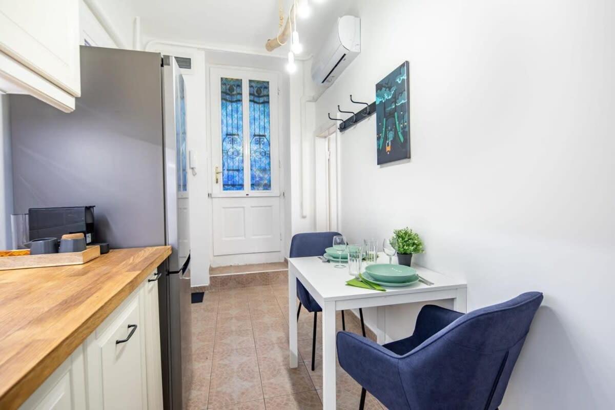 Convenient Apartment At Gastro Driven Location Budapest Kültér fotó