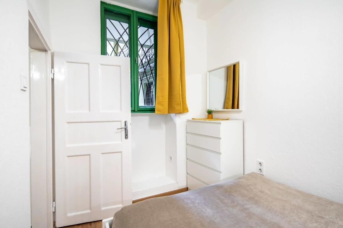 Convenient Apartment At Gastro Driven Location Budapest Kültér fotó